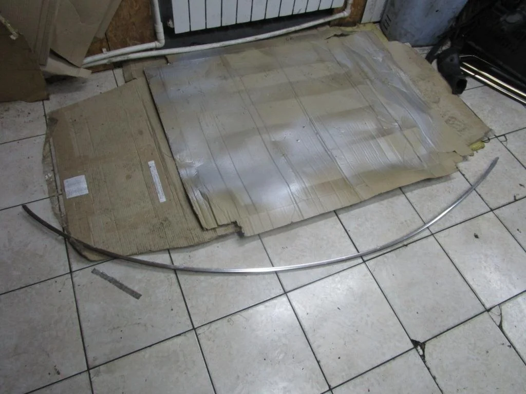 Молдинг крыши Mercedes-Benz