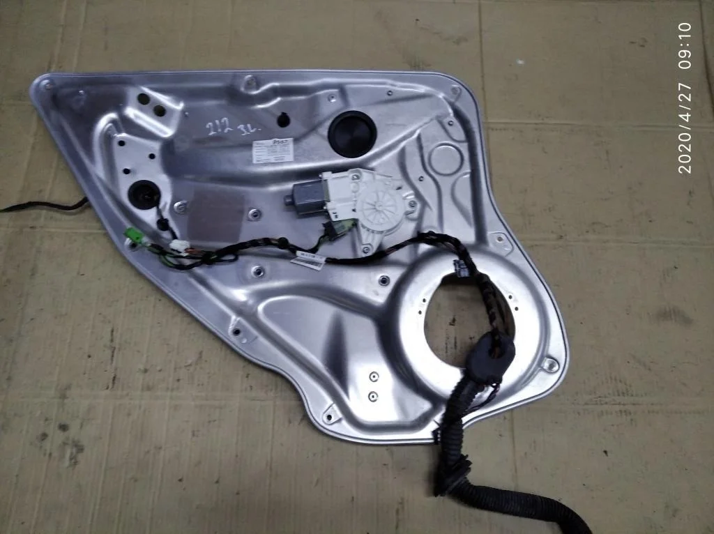 Стеклоподъемник задний левый Mercedes-Benz