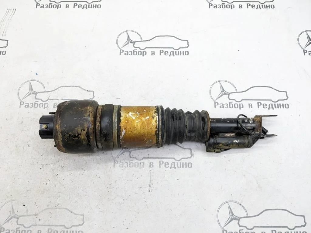 Пневмостойка передняя Mercedes-Benz