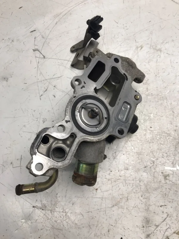 Корпус термостата Nissan Qashqai I 2006—2010 11060JD20A MR20DE