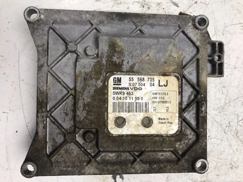 Блок управления двигателем Opel Astra H 2004—2007 55568735 Z16XER