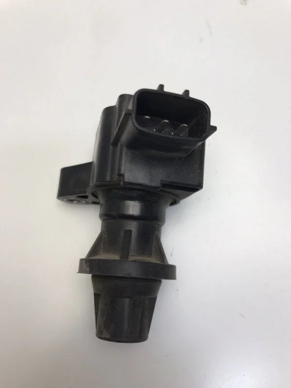 Катушка зажигания Mazda 6 2005-2008 L3G218100B GG L8