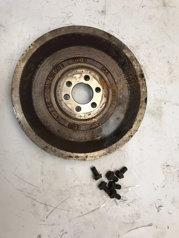 Маховик Volkswagen Golf Mk5 2003-2009 038105269C BUD