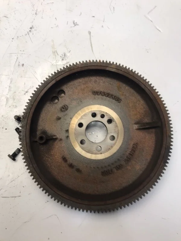 Маховик Peugeot 308 1 2007—2011 0532S0 EP6