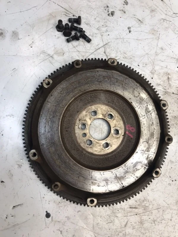 Маховик Peugeot 308 1 2007—2011 0532S0 EP6