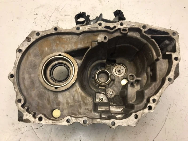 Корпус МКПП Nissan Almera N16 2000—2003 321004M402 QG15DE