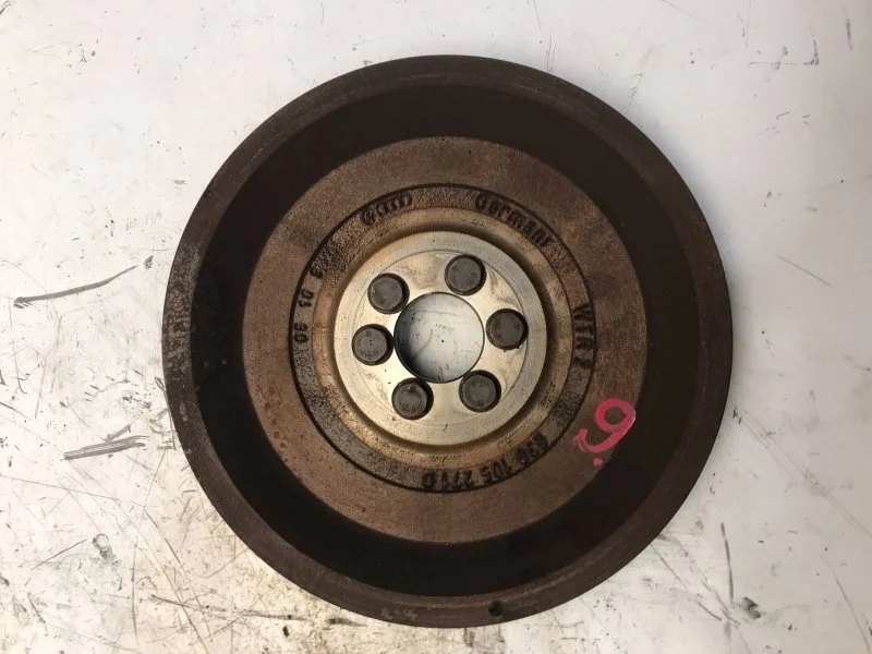 Маховик МКПП Skoda Octavia 2 2004-2013 036105269M BSE