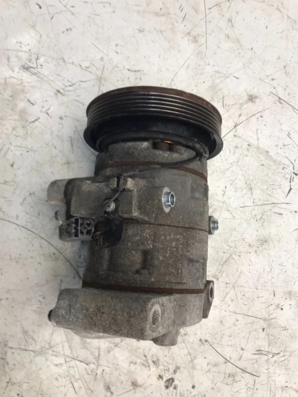 Компрессор кондиционера Mazda 6 2007-2012 GDK461450 GH LF17