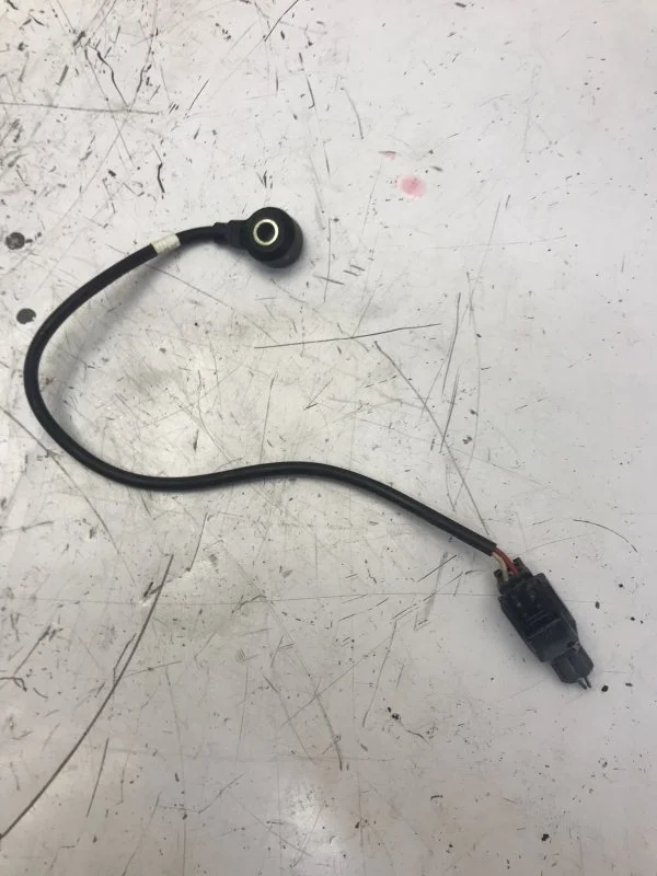 Датчик детонации Ford Focus 2 2004—2008 1141998 HWDA