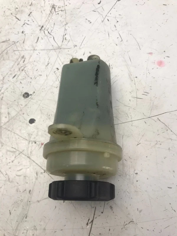 Бачок гидроусилителя Ford Focus 2 2004—2008