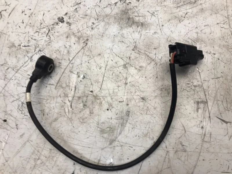 Датчик детонации Ford Focus 2 2005—2008 1141998 HXDA