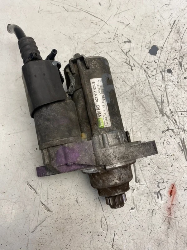 Стартер Volkswagen Golf Mk5 2003-2009