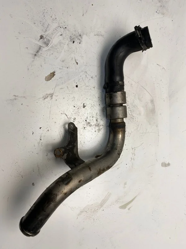 Патрубок интеркулера Ford C-MAX 2003-2010