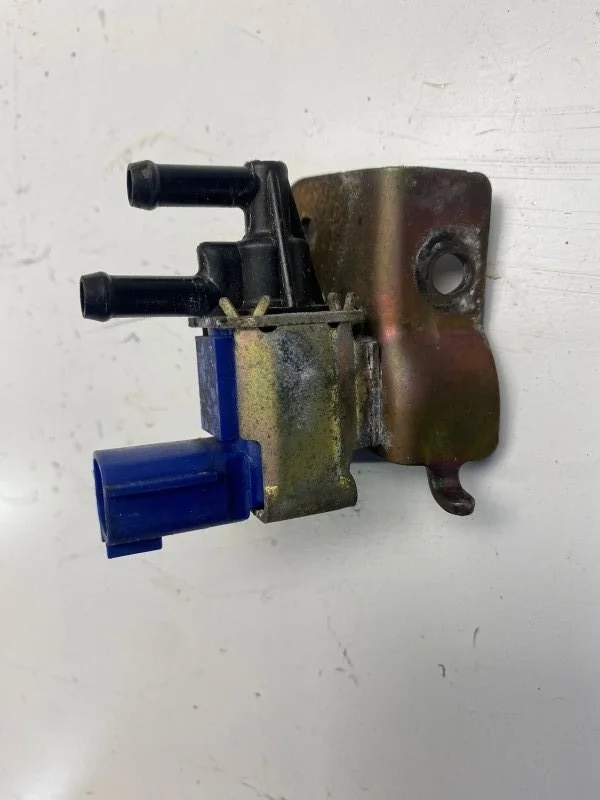 Клапан электромагнитный Nissan Almera N16 2000—2003