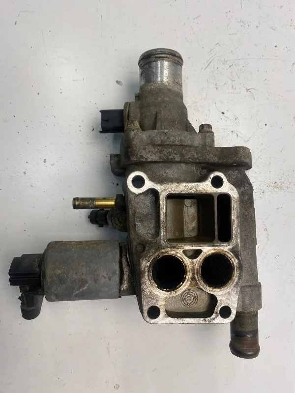 Корпус термостата Opel Astra H 2004—2007