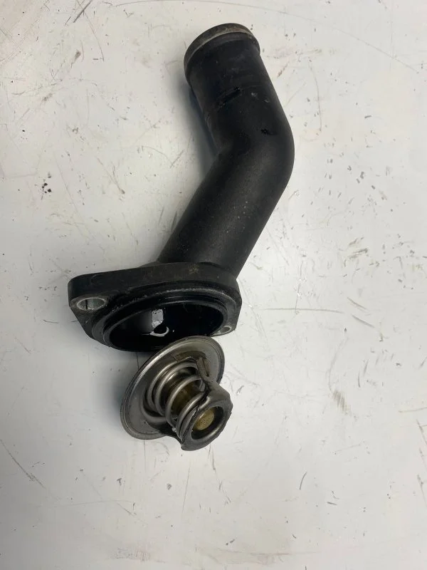 Корпус термостата Skoda Octavia 2 2004—2013 06A121121C BSE