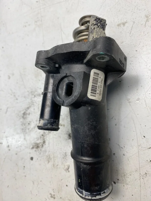 Корпус термостата Ford Focus 2 2005-2008 1476110 AODA