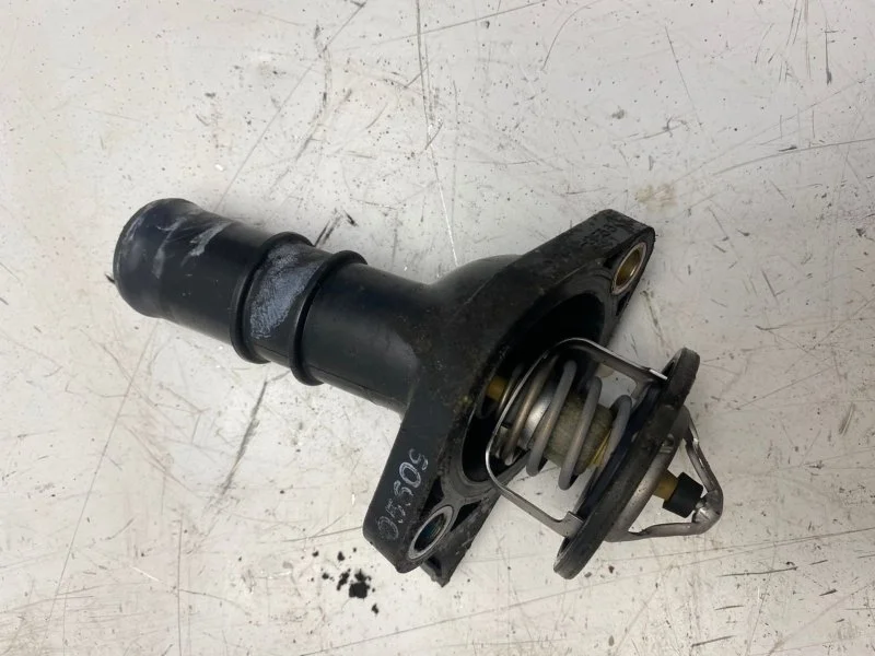 Корпус термостата Mazda 3 2003-2009 BK