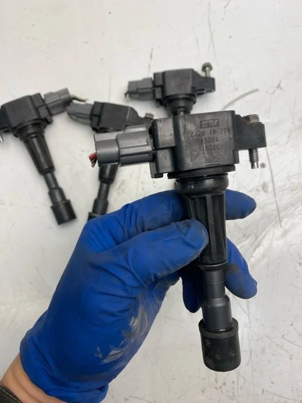 Катушка зажигания Mazda 3 2003-2009 ZJ0118100 BK Z6