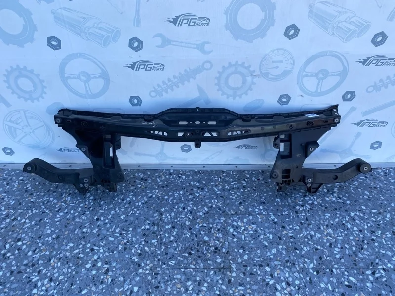 Передняя панель телевизор Mercedes-benz Viano 2004 W639