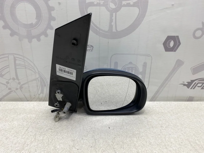 Зеркало правое Mercedes-benz Viano 2004 W639
