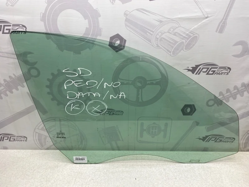 Стекло передней правой двери Mercedes-benz 2008 W211