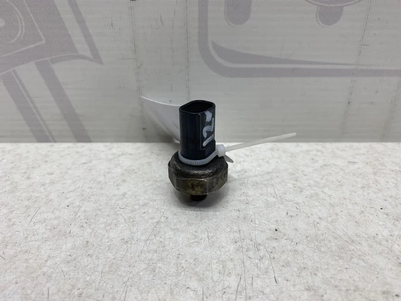 Датчик давления кондиционера Mercedes-benz ML 2005 W164