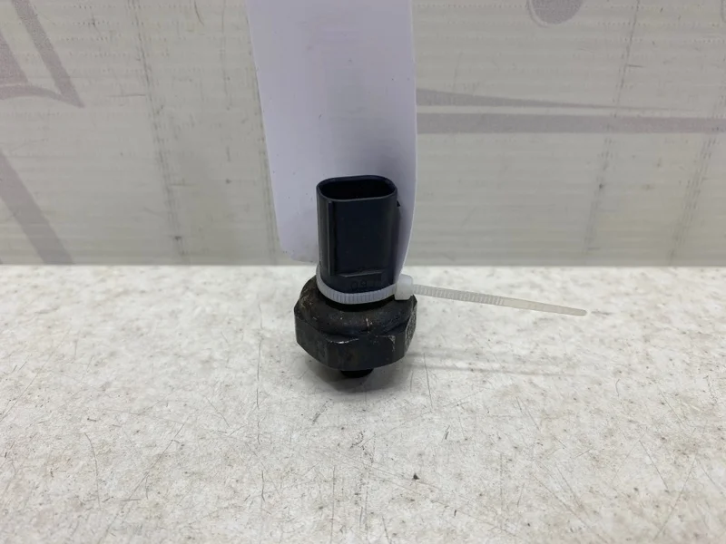 Датчик давления кондиционера Mercedes-benz GL X166