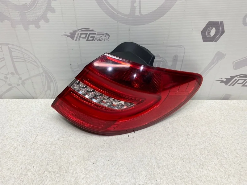 Фонарь задний правый Mercedes-benz 2013 W246