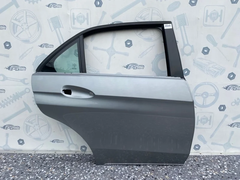 Дверь задняя правая Mercedes-benz 2014 W212