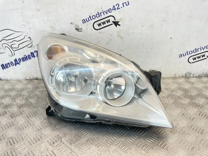 фара Opel Astra 2009 L69 Z16XER