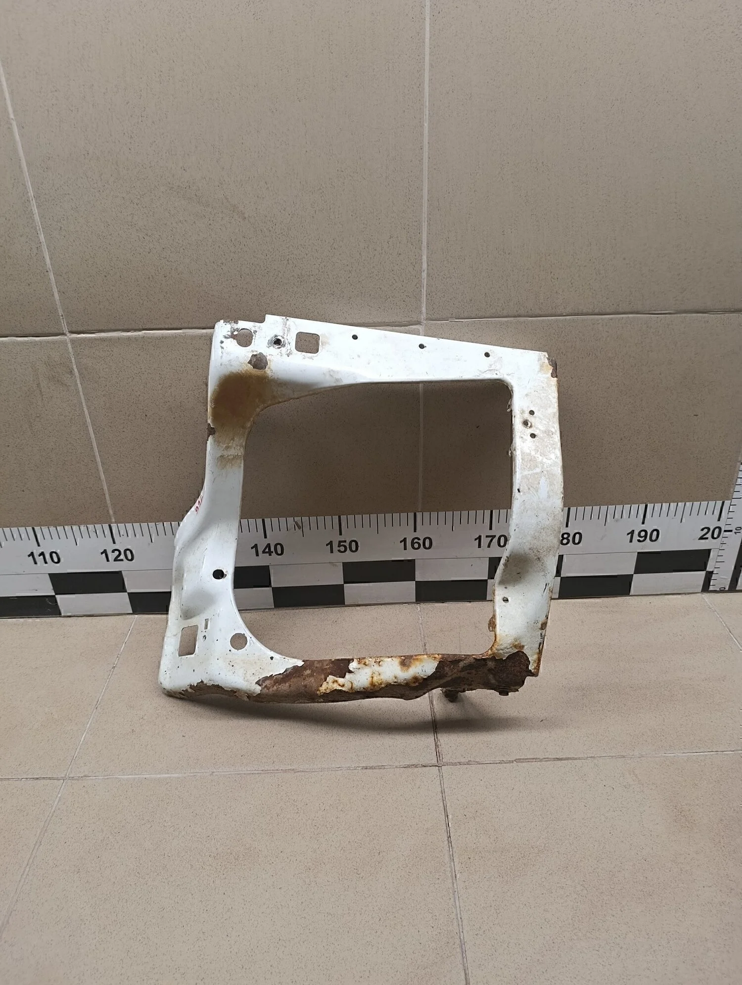 Элемент передней панели Transit 2006-2013