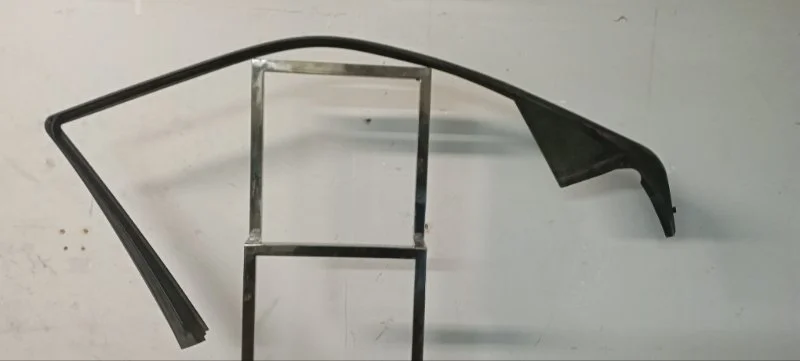 Накладка двери Mercedes w202 2027250171, передняя левая