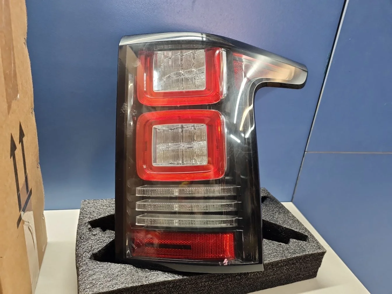 Фонарь на крыло правый для Land Rover Range Rover 2012-