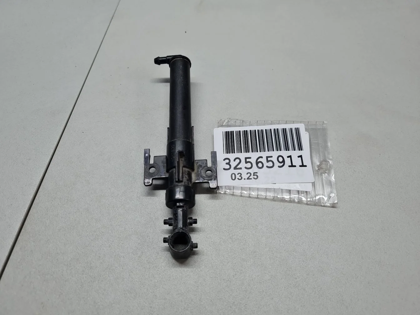 Форсунка омывателя фары правая для Land Rover Range Rover 2012-