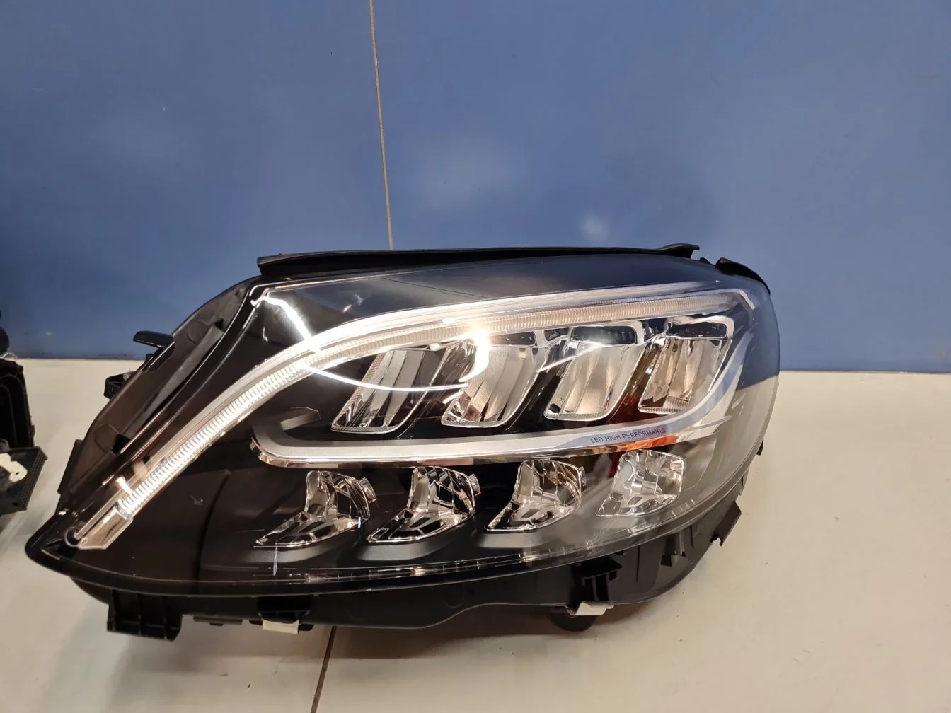 Фара левая для Mercedes C-klasse W205 2014-