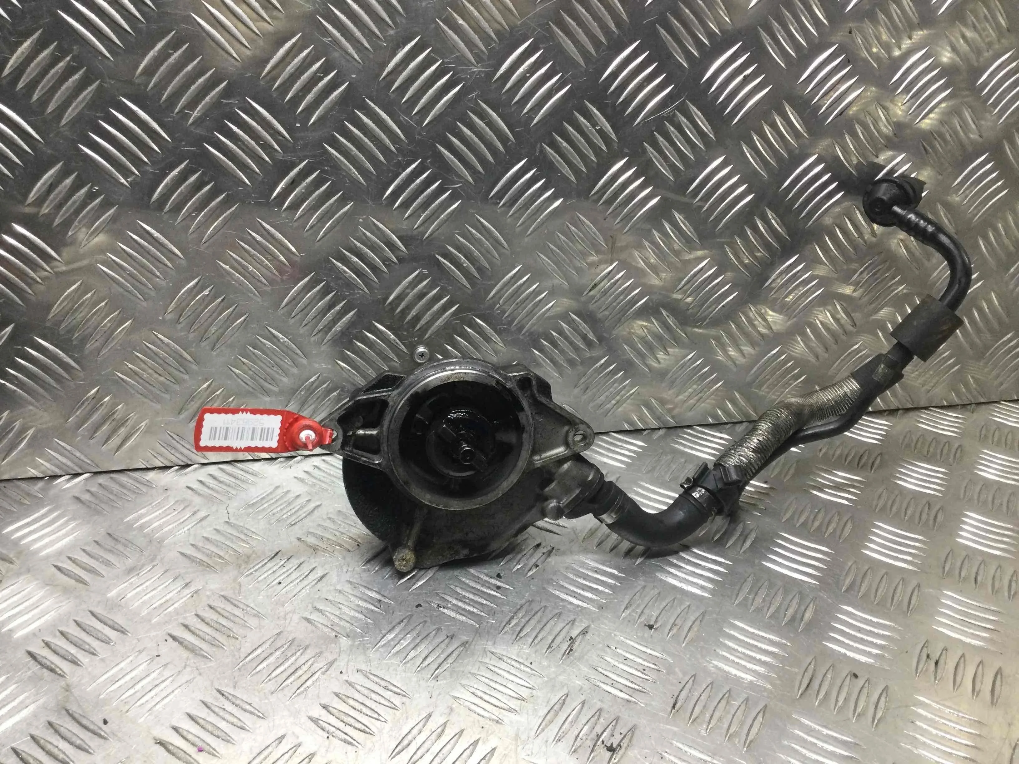 Насос вакуумный Audi A6 C6/4F (2004-2008) дизель 3.0 TDI Автомат Седан