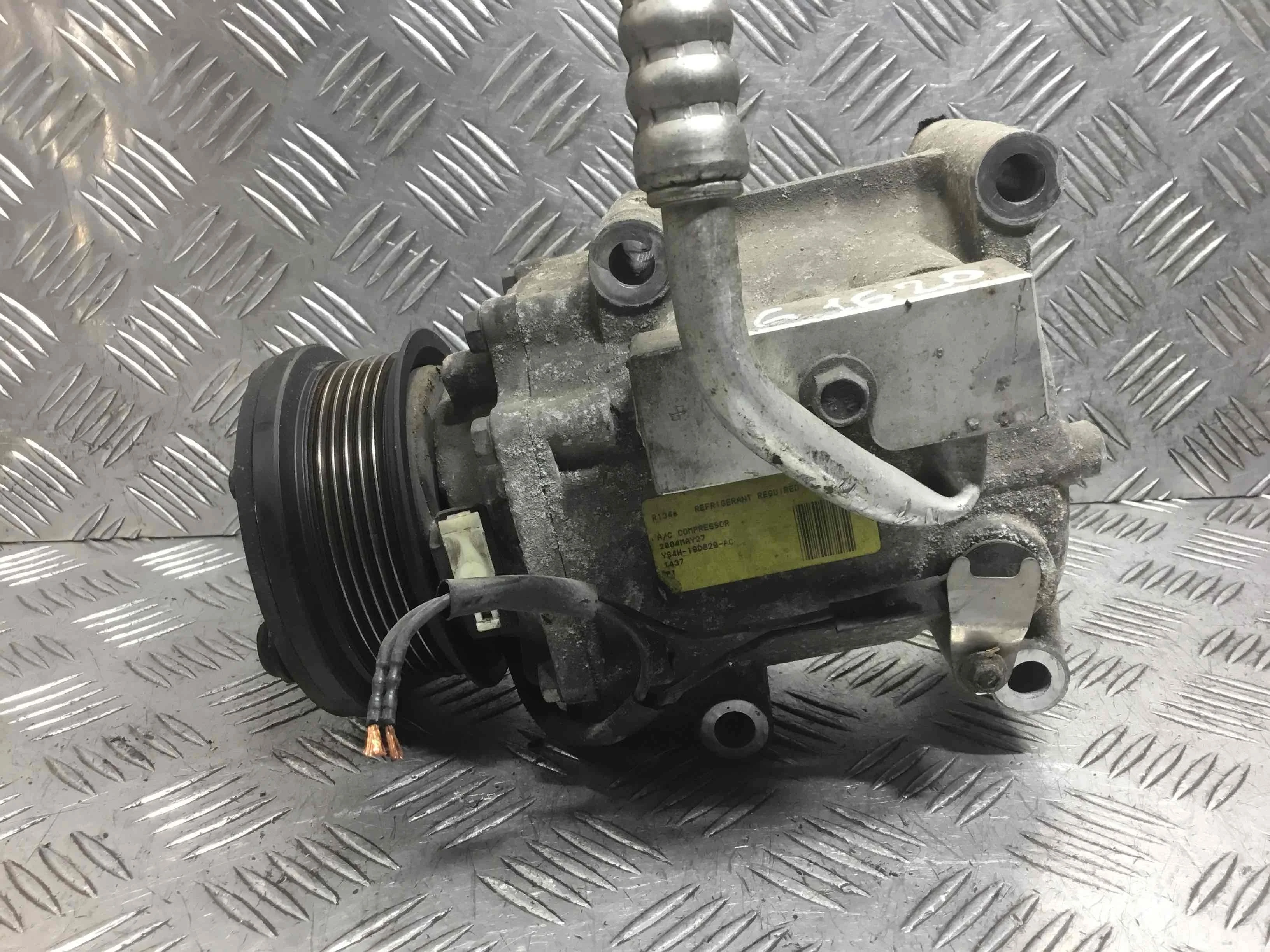 Компрессор кондиционера Ford Focus 1 поколение [рестайлинг] (2001-2005) бензин 1.6 i Механика Х/б