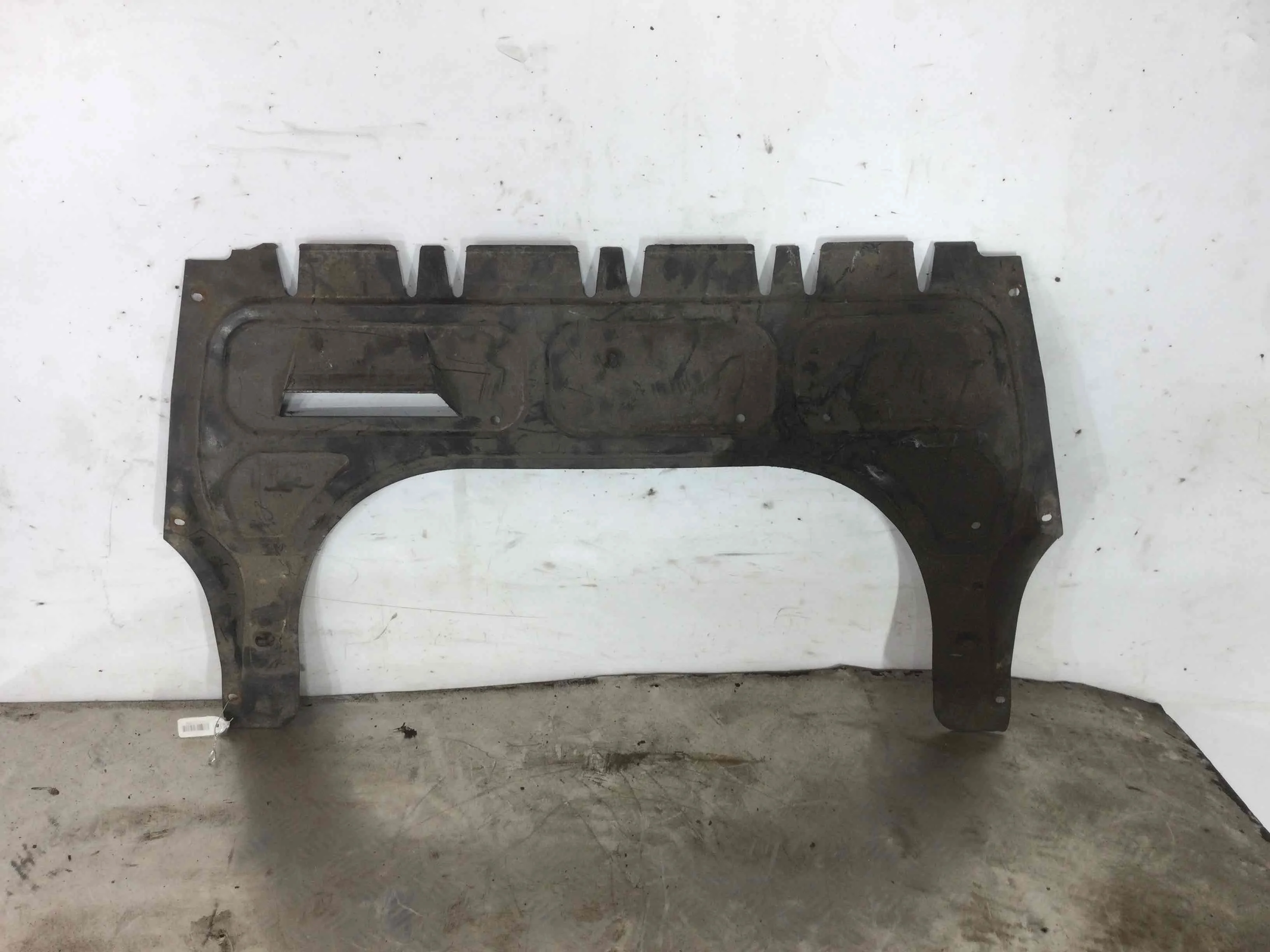 Защита двигателя Volkswagen Polo 4 поколение (2001-2005) бензин 1.2 i Механика Х/б