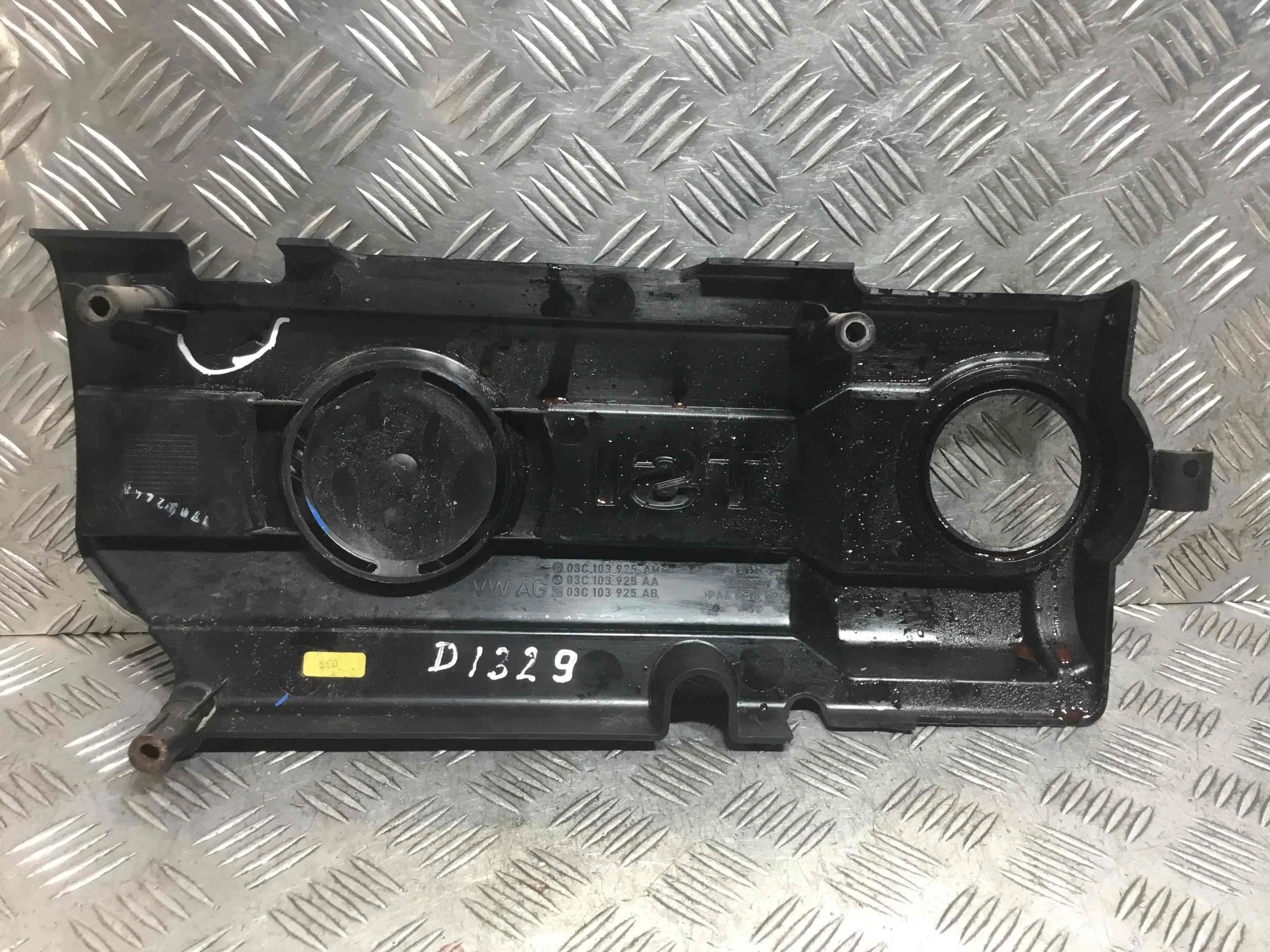 Декоративная крышка двигателя Volkswagen Golf 6 поколение (2008-2015) бензин 1.4 TSI Механика Универсал