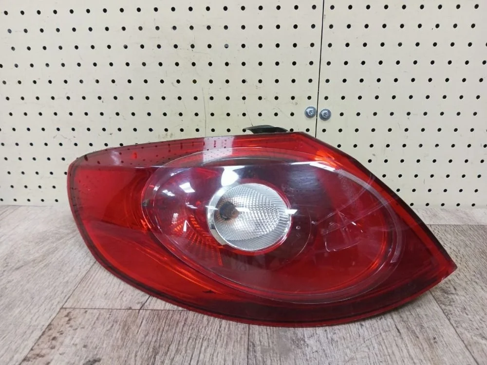 Фонарь задний наружный Volkswagen Passat CC B6 (2008—2012) Passat CC B6 (2008—2012) 358
