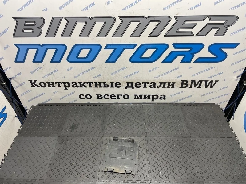 Крышка для замены ламп BMW 320iX 51717260397 F30 N20B20B