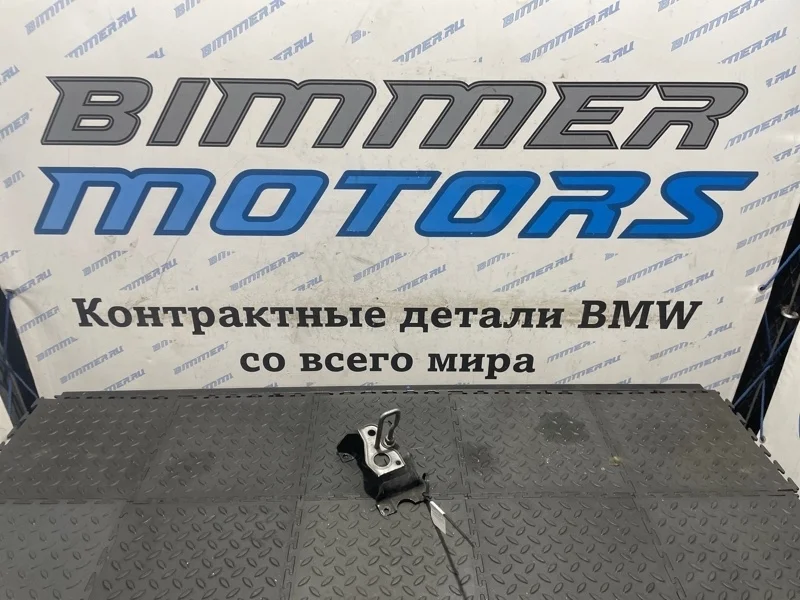 Замок капота BMW X5 2014 51237325992 F15 N63B44B, правый