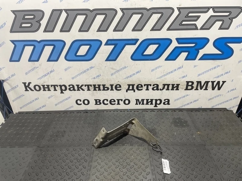 Кронштейн Bmw X5 2014 51717188836 F15 N63B44B, правый