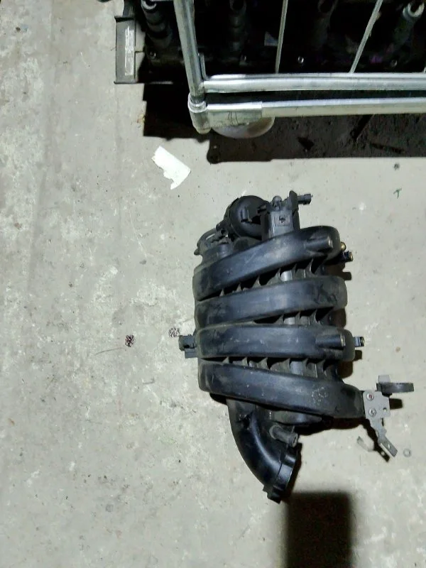 Коллектор впускной Opel VECTRA 2006