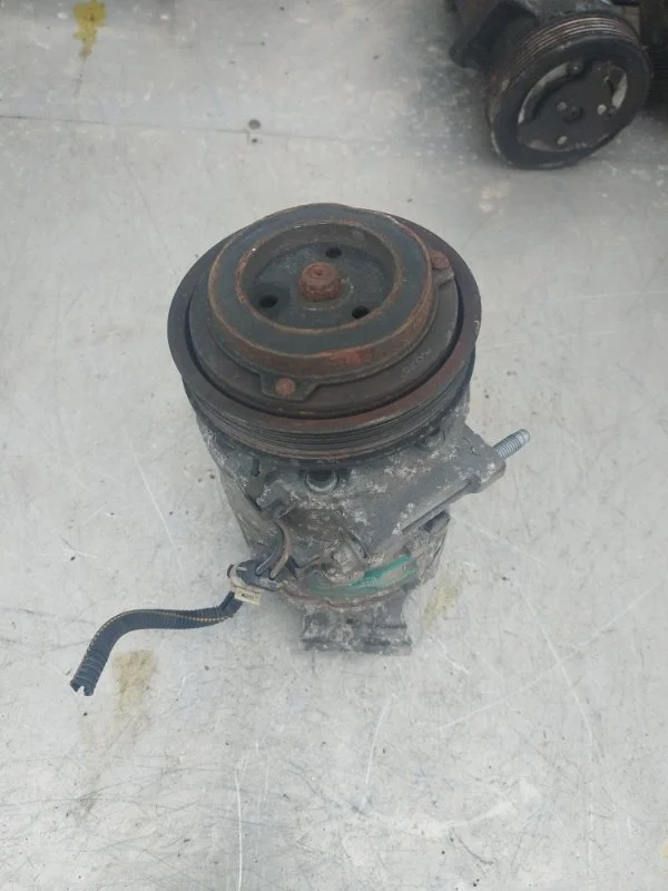 Компрессор кондиционера opel VECTRA 2001 B