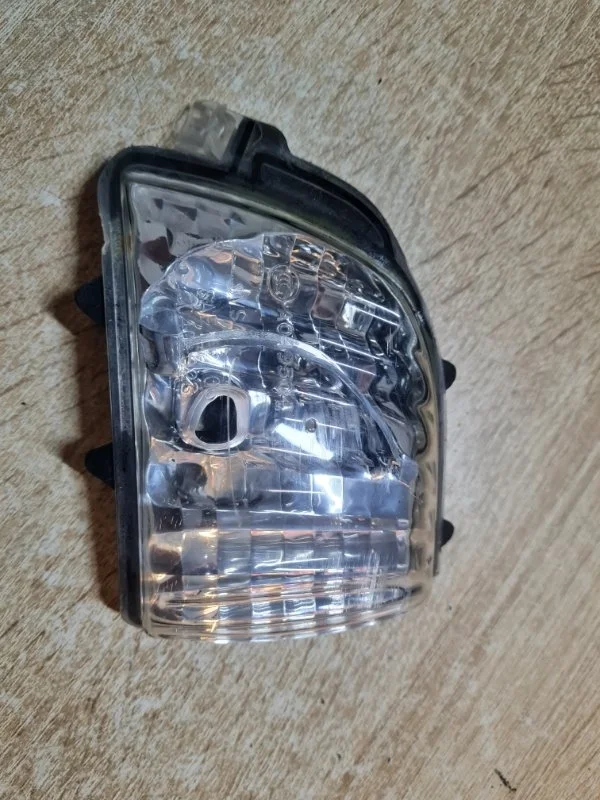 Повторитель поворота Volvo xc90 2008