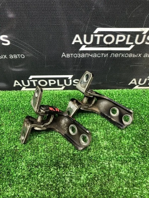 Дверные петли Mitsubishi Lancer 2009 5702A005 X СЕДАН 1.8 4B10, переднее правое