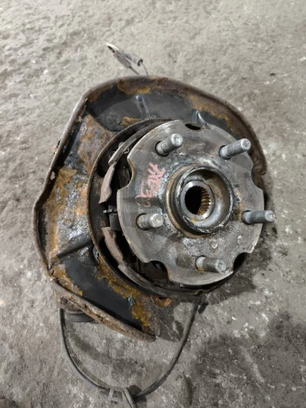 Кулак задний левый Toyota Rav 4 (Ca40) (2012-2019) 2013 4230542020 2.2 D 2ADFTV