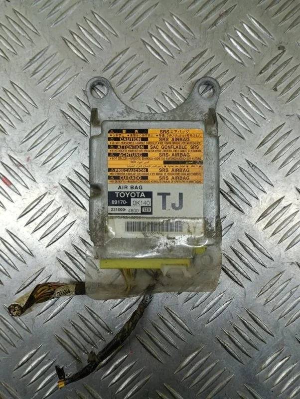 Блок AirBag Toyota Hilux (2005-2015) 2011 891700K140 ПИКАП 2.5 D 2KDFTV